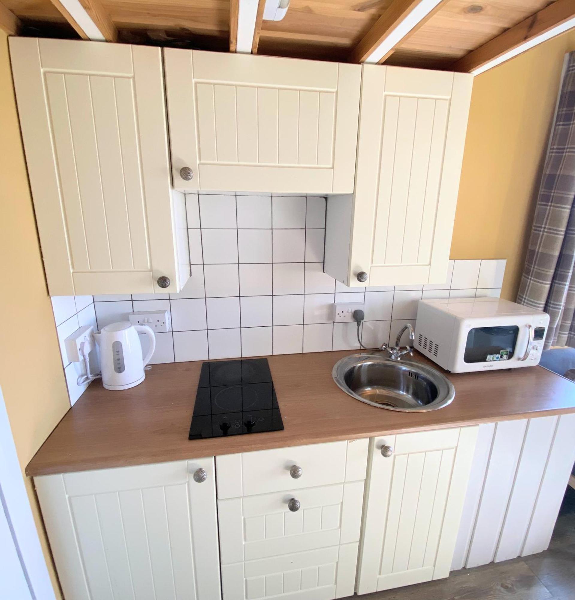 Blair Tiny House With Private Hot Tub - Fife - Loch Leven - Lomond Hills Villa Dunfermline Exterior photo